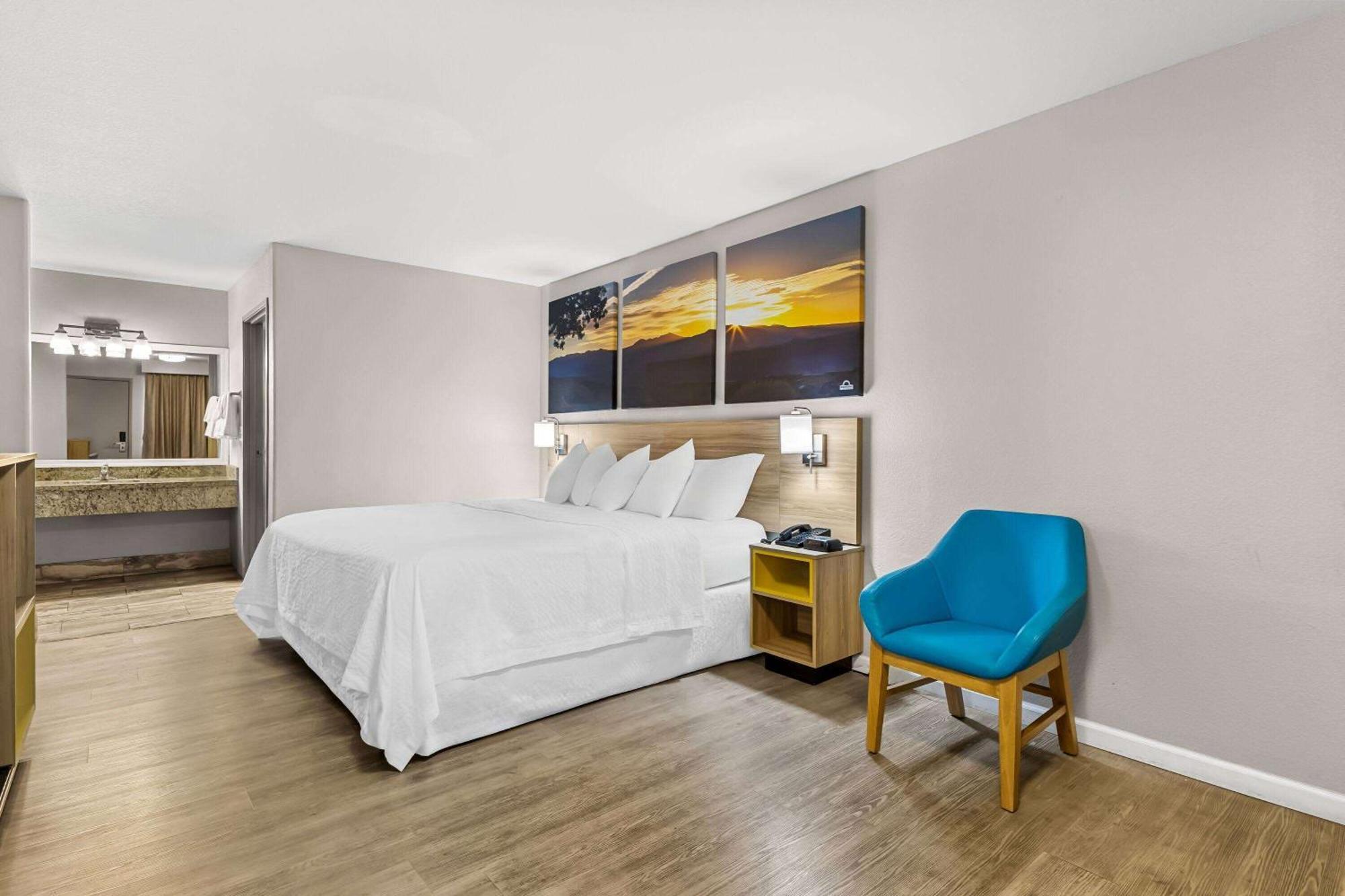 Days Inn By Wyndham בקאיי מראה חיצוני תמונה